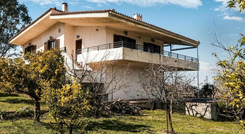 Holiday villa with sea view in Paralia Avlidas Vacation rental in Euboea