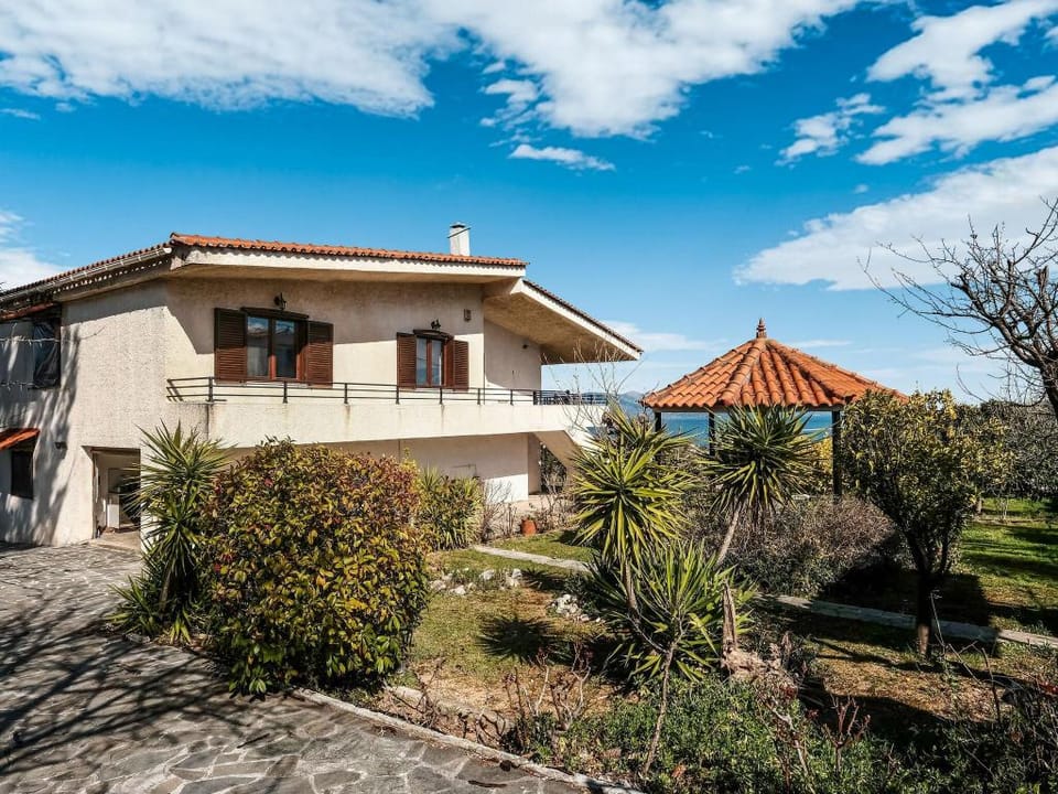 Holiday villa with sea view in Paralia Avlidas Vacation rental in Euboea