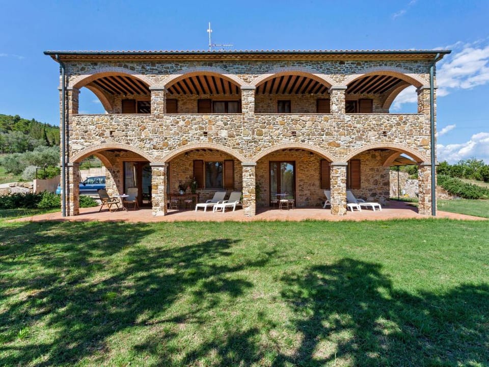 Farmhouse in Suvereto with Sea Views Vacation rental in Tuscany