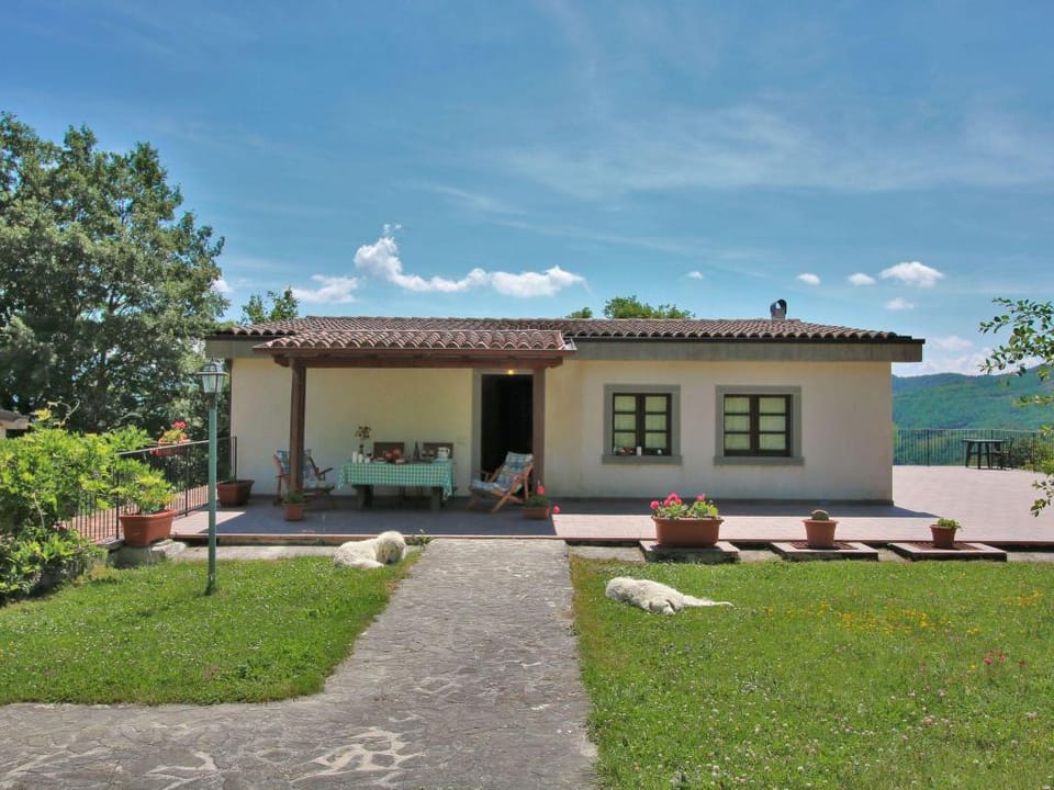 Farmhouse in Apecchio with Mountain Views Vacation rental in Umbria