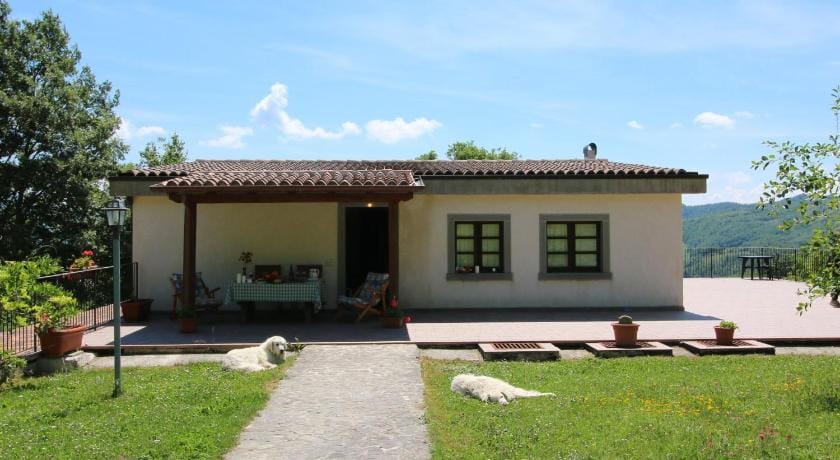 Farmhouse in Apecchio with Mountain Views Vacation rental in Umbria