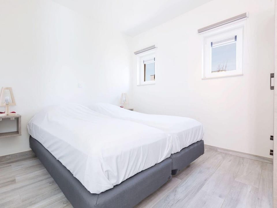 Holiday Home near North Sea Beach, Breeduyn Villa in Bredene