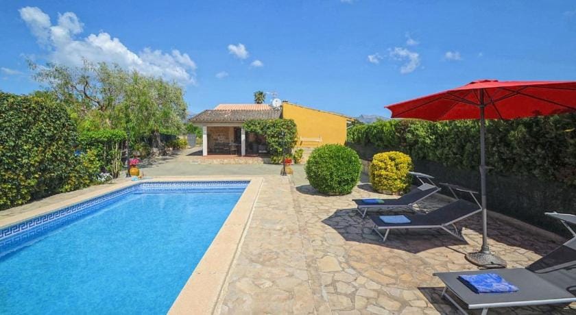 Cottage in Buger with Private Pool  Views Vacation rental in Pla de Mallorca