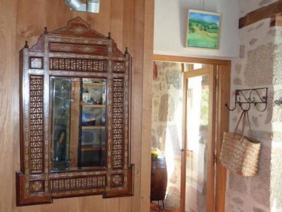 Hilltop Haven in Parlan Vacation rental in Auvergne-Rhône-Alpes