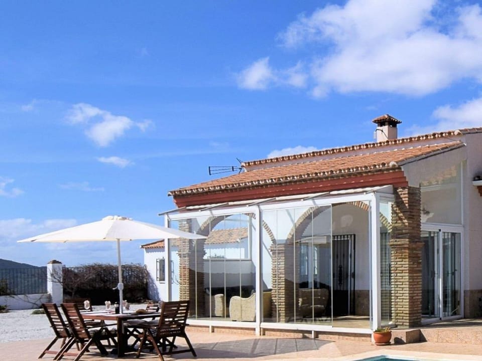 Belvilla by OYO Casa de AlegrA-a de Brasevin Villa in Axarquía