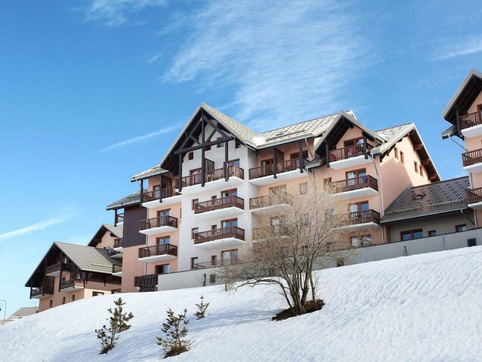 Apartment in Valmeinier with Valley Views Apartment in Auvergne-Rhône-Alpes