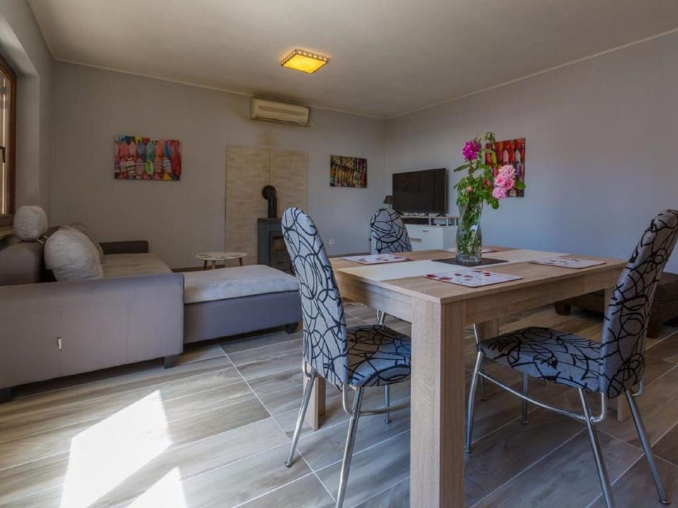 Holiday Home in Birbir near Beach  Pool Vacation rental in Primorje-Gorski Kotar County