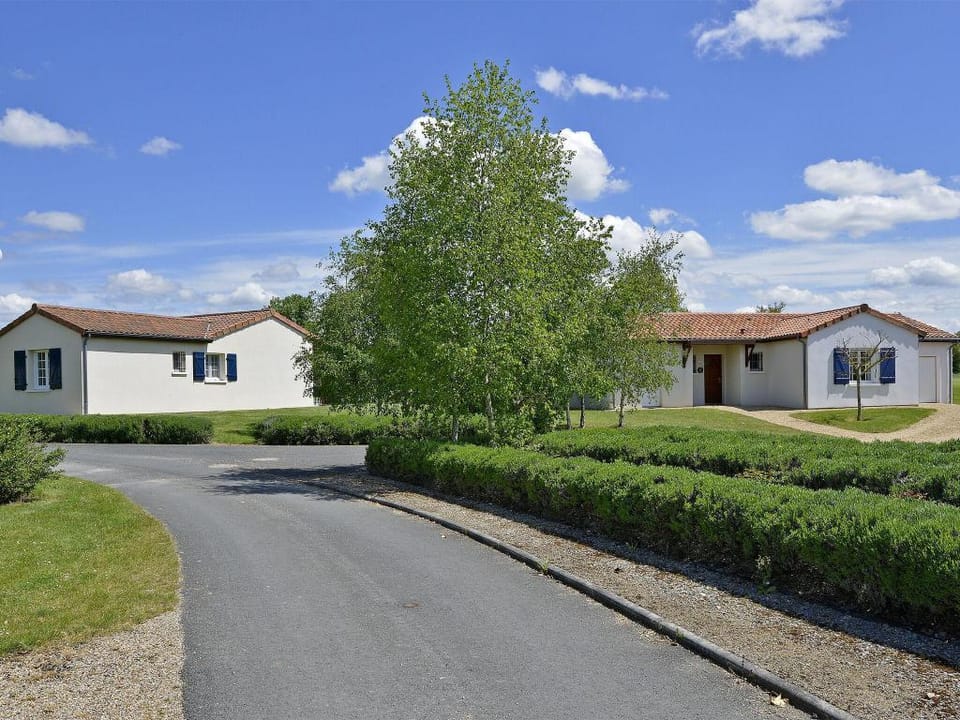 Villa in France with Pool and Private Garden Villa in Pays de la Loire