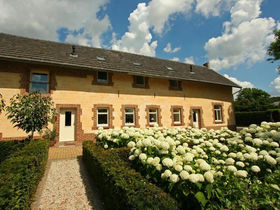 Wijlre Farmhouse stay Vacation rental in Limburg (province)