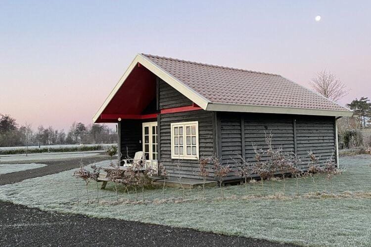 Chalet in Friesland near Alde Feanen Vacation rental in Friesland, Netherlands