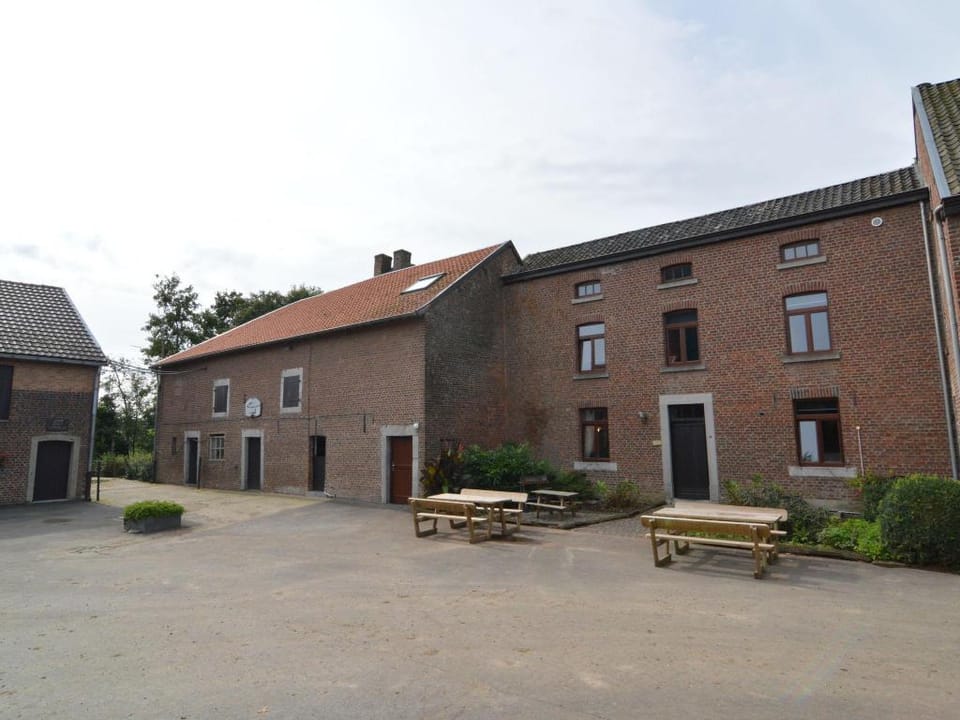 Farm Stay with Sauna, Teuven Vacation rental in Limburg (province)