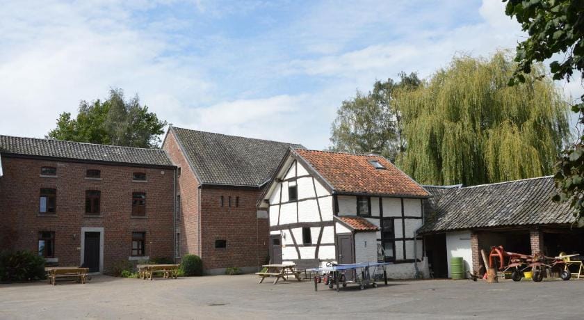 Farm Stay with Sauna, Teuven Vacation rental in Limburg (province)