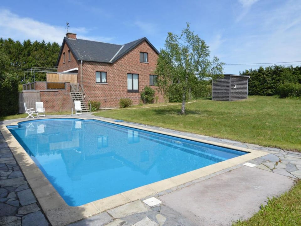 Modern Stay with Hot Tub Apartment in Wallonia, Belgium