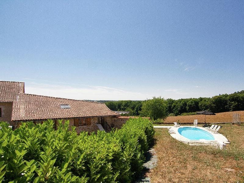 Holiday Home in Roussines with Private Pool Vacation rental in Nouvelle-Aquitaine