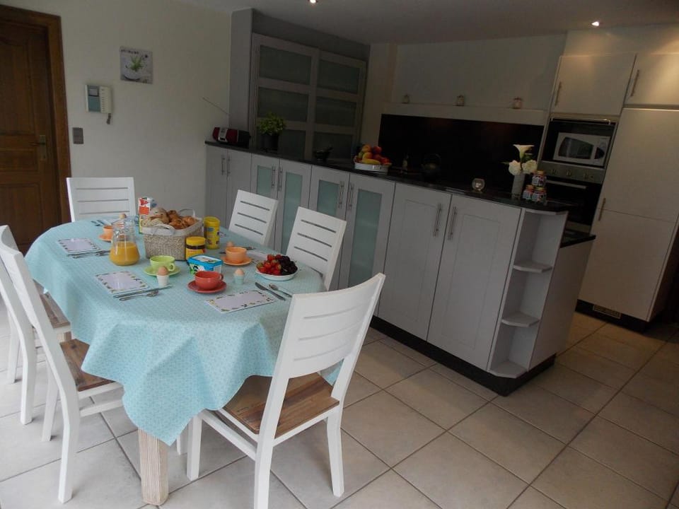 Sun-kissed Villa in Diksmuide with Garden, Sauna Villa in Flanders