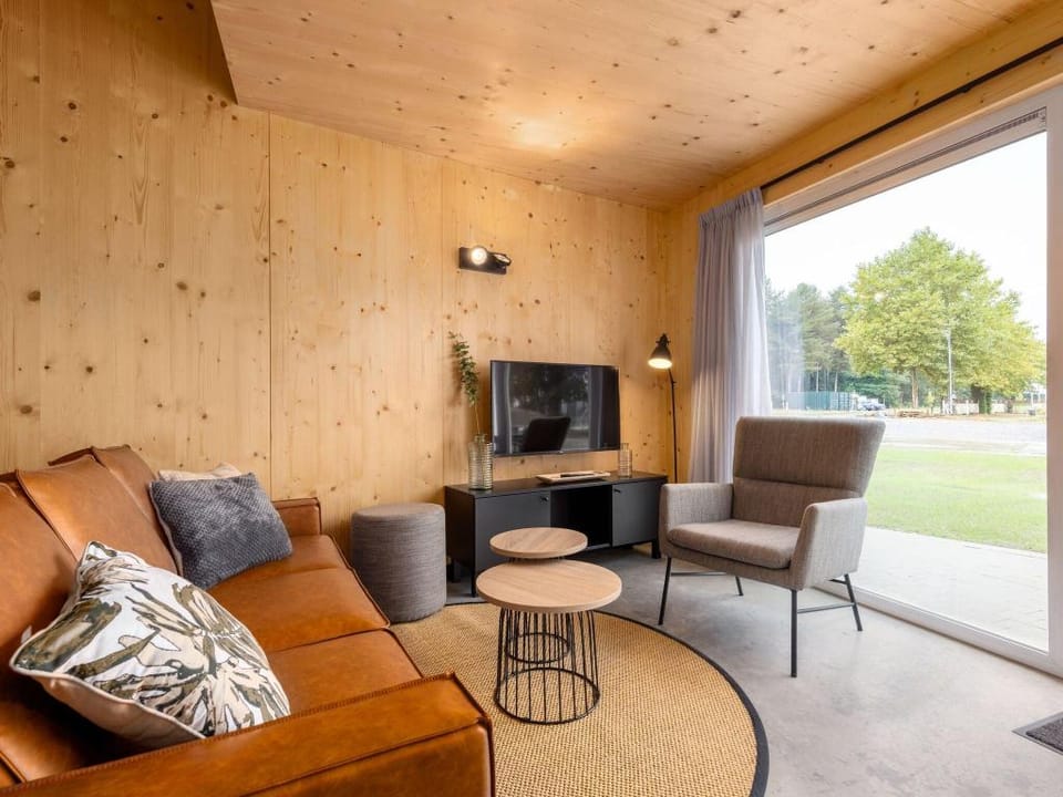 Bungalow in Eksel near Car-Free Park Vacation rental in Peer