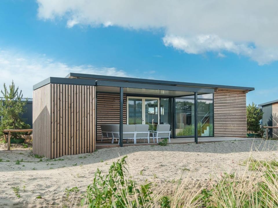 Stunning home in Hollum w/  Vacation rental in Friesland, Netherlands