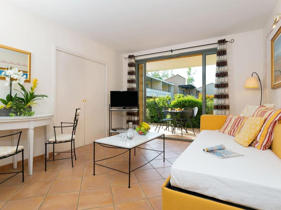 Provence romantic Stay Apartment in L'Isle-sur-la-Sorgue