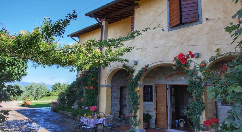 Rustic Farmhouse in Forest Vacation rental in Tuscany