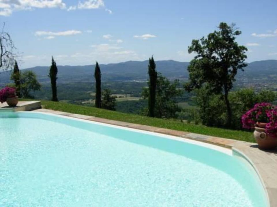Rustic Farmhouse in Forest Vacation rental in Tuscany