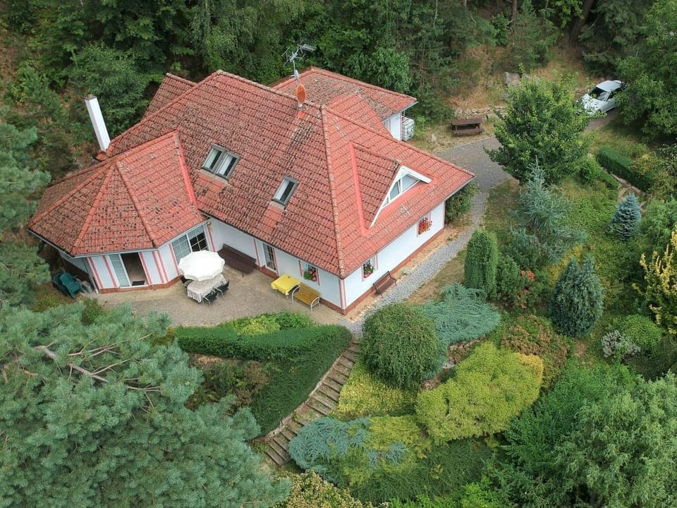 Comfortable detached house with large garden Vacation rental in Lower Silesian Voivodeship