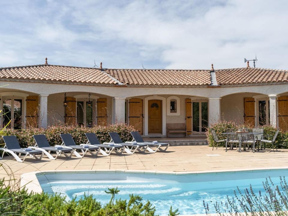 Stylish Villa with Terrace Villa in Occitanie