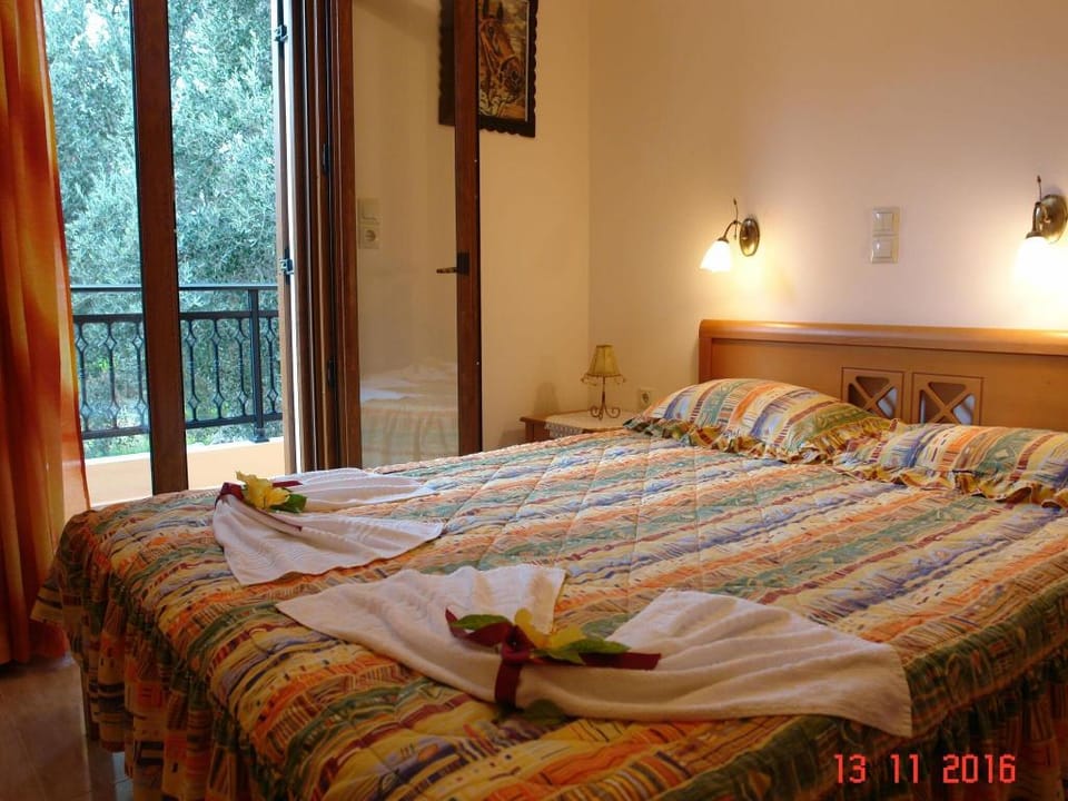 Villa in Crete near Beach and Olive Groves Vacation rental in Rethymno