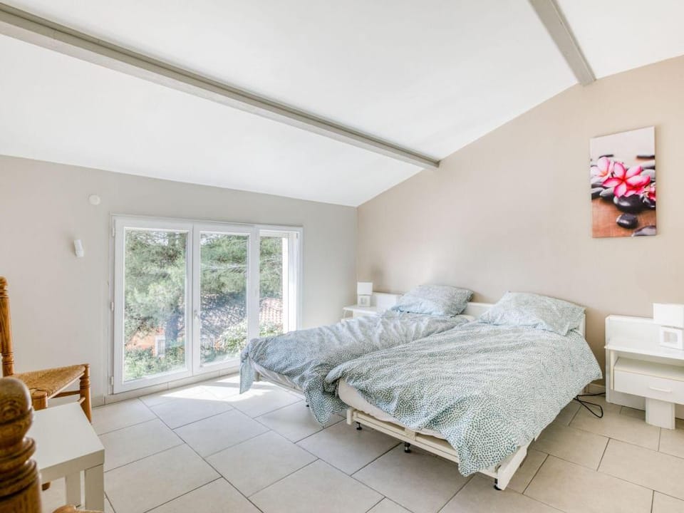Spacious villa with pool in Le Canet Villa in Occitanie