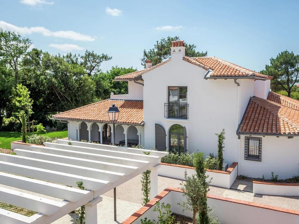 Villa in Basque Style with Garden Villa in Biarritz