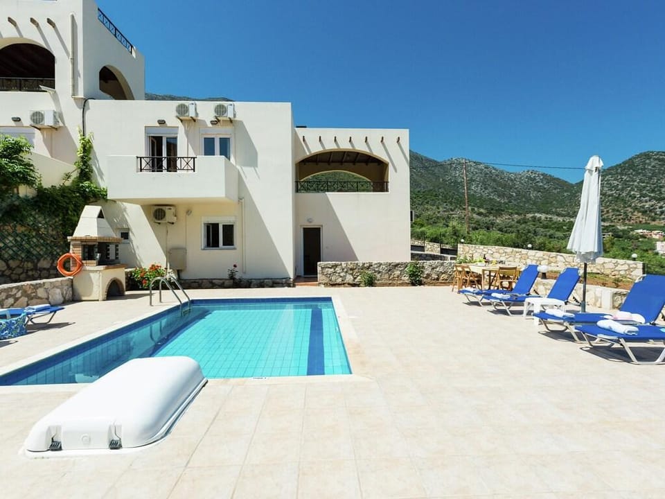 Stunning villa in Bali with private pool Villa in Crete