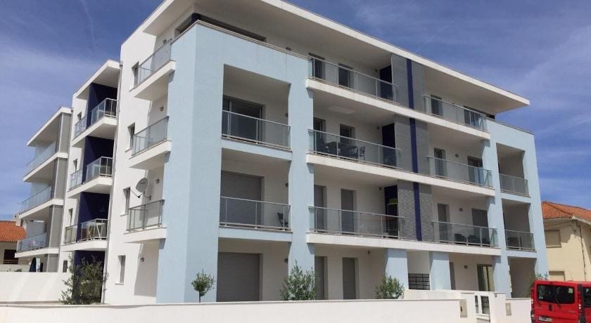 Apartment Sao Martinho near Beach Apartment in Portugal
