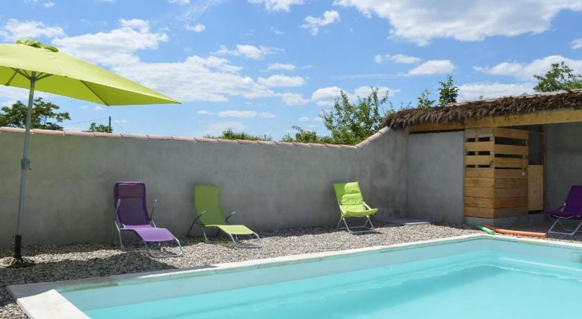 Modern holiday home with heated pool Vacation rental in Provence-Alpes-Côte d'Azur