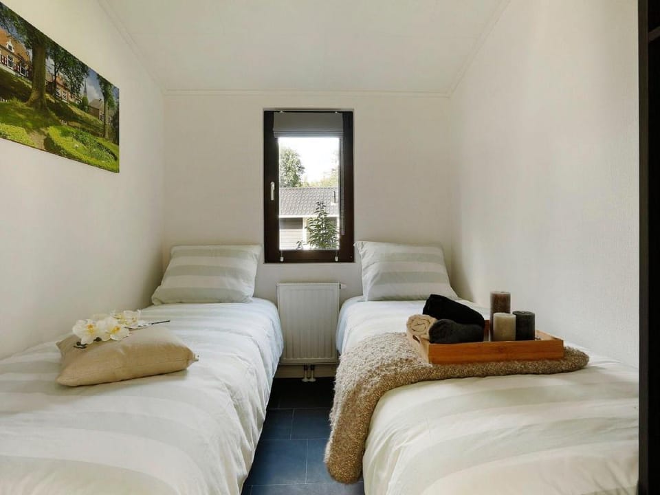 Charming Pondside Chalet Vacation rental in Overijssel (province)