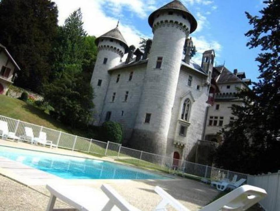 House in Rhone Valley near Ski Resorts Villa in Haute-Savoie