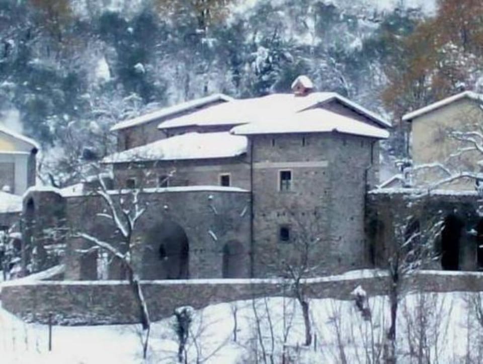 Cozy Casola Retreat with WiFi Vacation rental in Province of Massa and Carrara