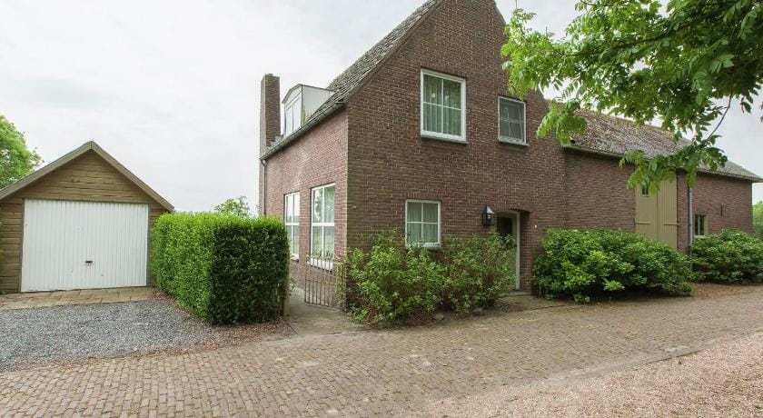 from the Zealand coast and 20km from Brugge! Vacation rental in Zeeland, Netherlands