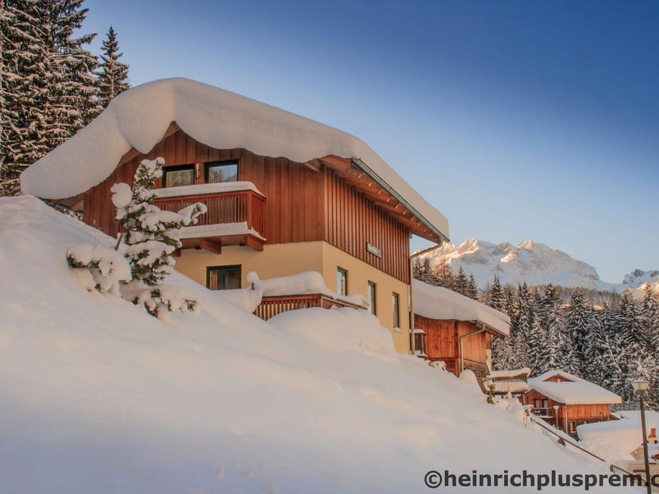 Chalet in Annaberg-Lungotz with a community pool Vacation rental in Salzburgerland