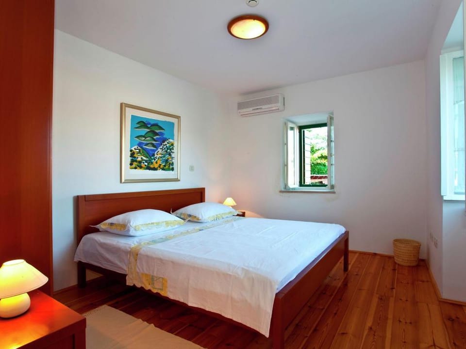 Villa in Sumartin near Beach  Private Pool Villa in Split-Dalmatia County
