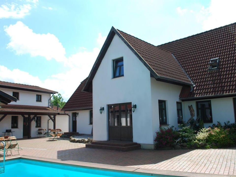 Wohnung in Dargun mit Schwimmbad Apartment in Mecklenburgische Seenplatte