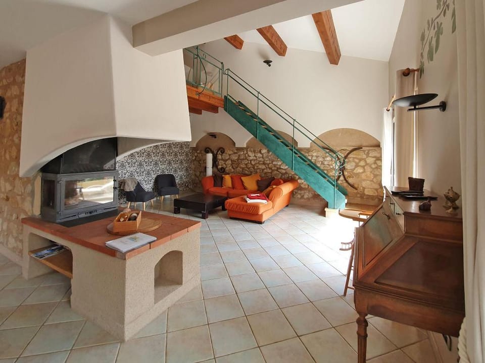 Stay, Saint-Andre-de-Roquelongue Villa in Occitanie