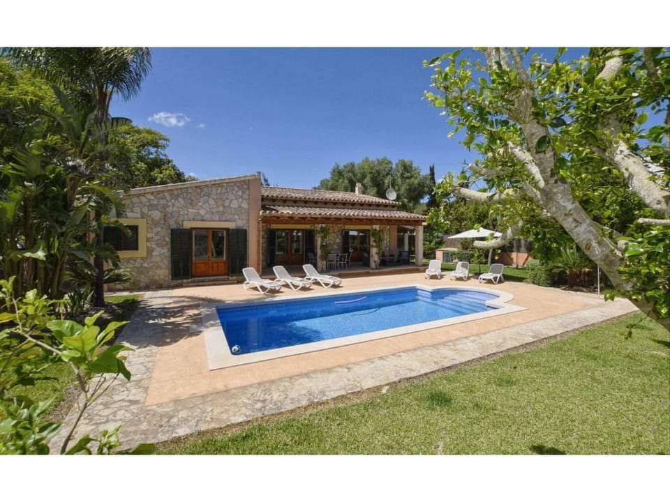 Modern Villa in Pine Forests Vacation rental in Pla de Mallorca