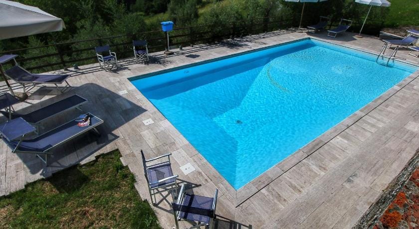 Belvilla by OYO Casa Mirolago Vacation rental in Tuscany