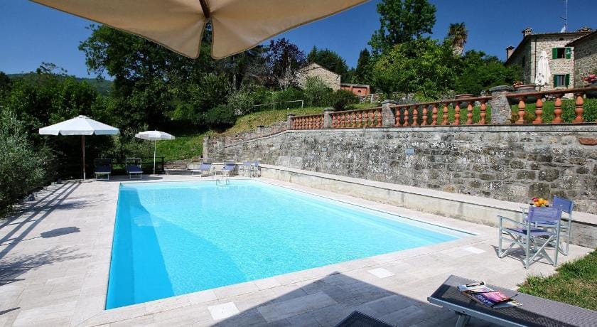Belvilla by OYO Casa Mirolago Vacation rental in Tuscany