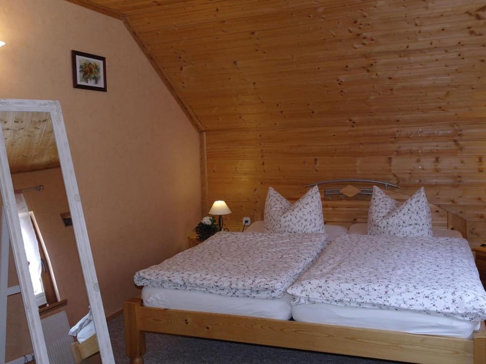 Komfort  Natur in Dankerodeim Holzhaus Andi Vacation rental in Thuringia, Germany