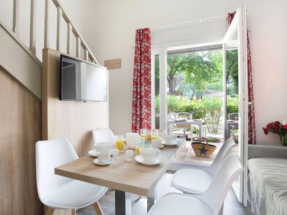 Resort in Arles with Pools near Camargue Vacation rental in Arles