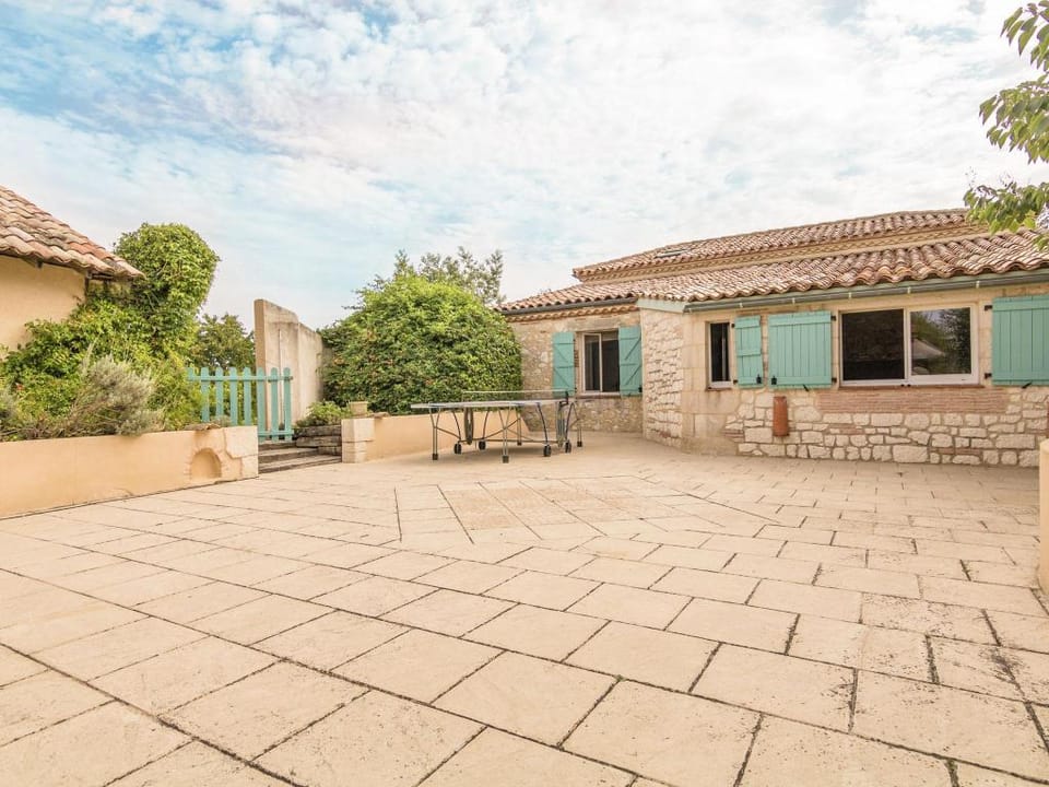 Villa in Saint-Nexans with Private Heated Pool Villa in Occitanie