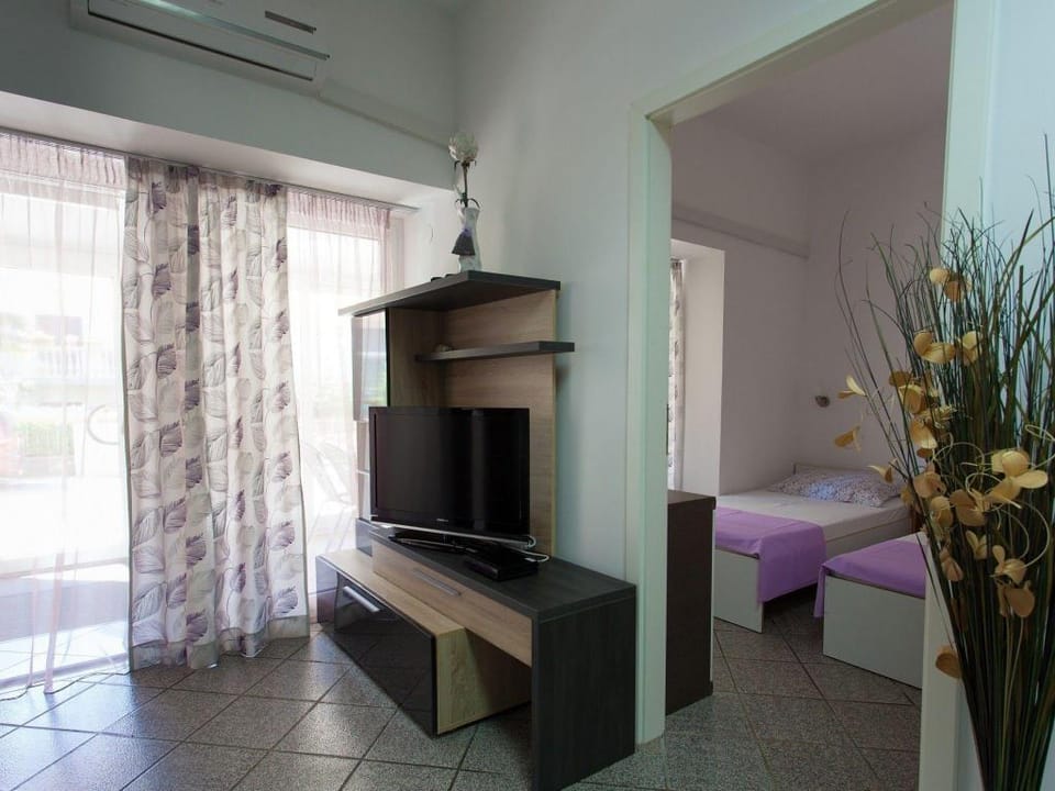 Apartment in Malinska near the Sea Apartment in Primorje-Gorski Kotar County