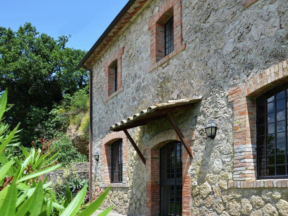 Villa in Rome with Pool  Garden Villa in Umbria