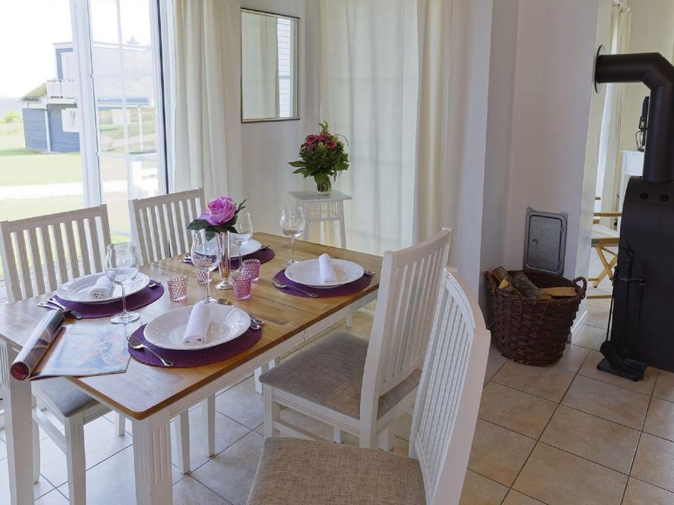 Bungalow by the Sea with Sauna in Germany Vacation rental in Sierksdorf