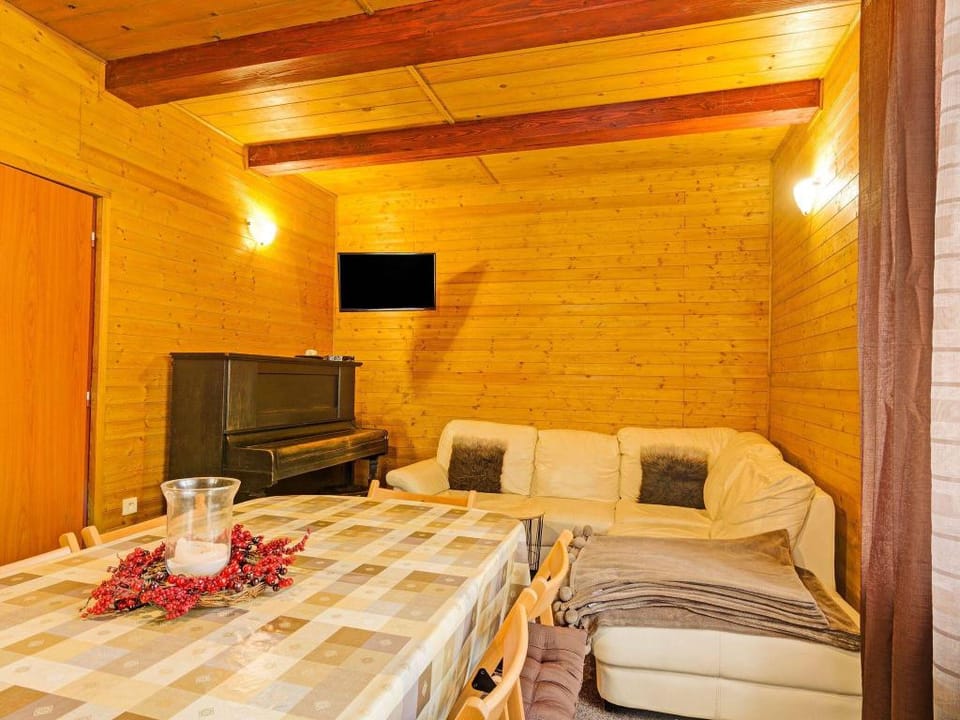 Stunning home in Unknown w/  Vacation rental in Lower Silesian Voivodeship